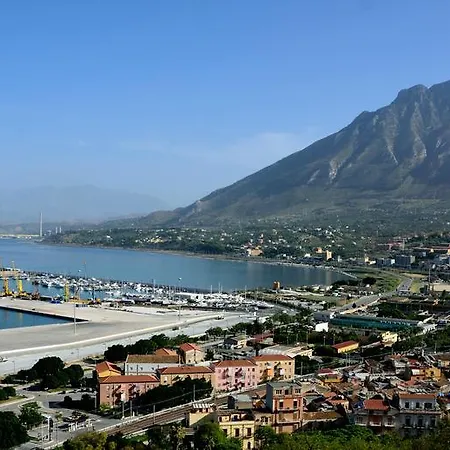 Vacanze Himera Holiday home *